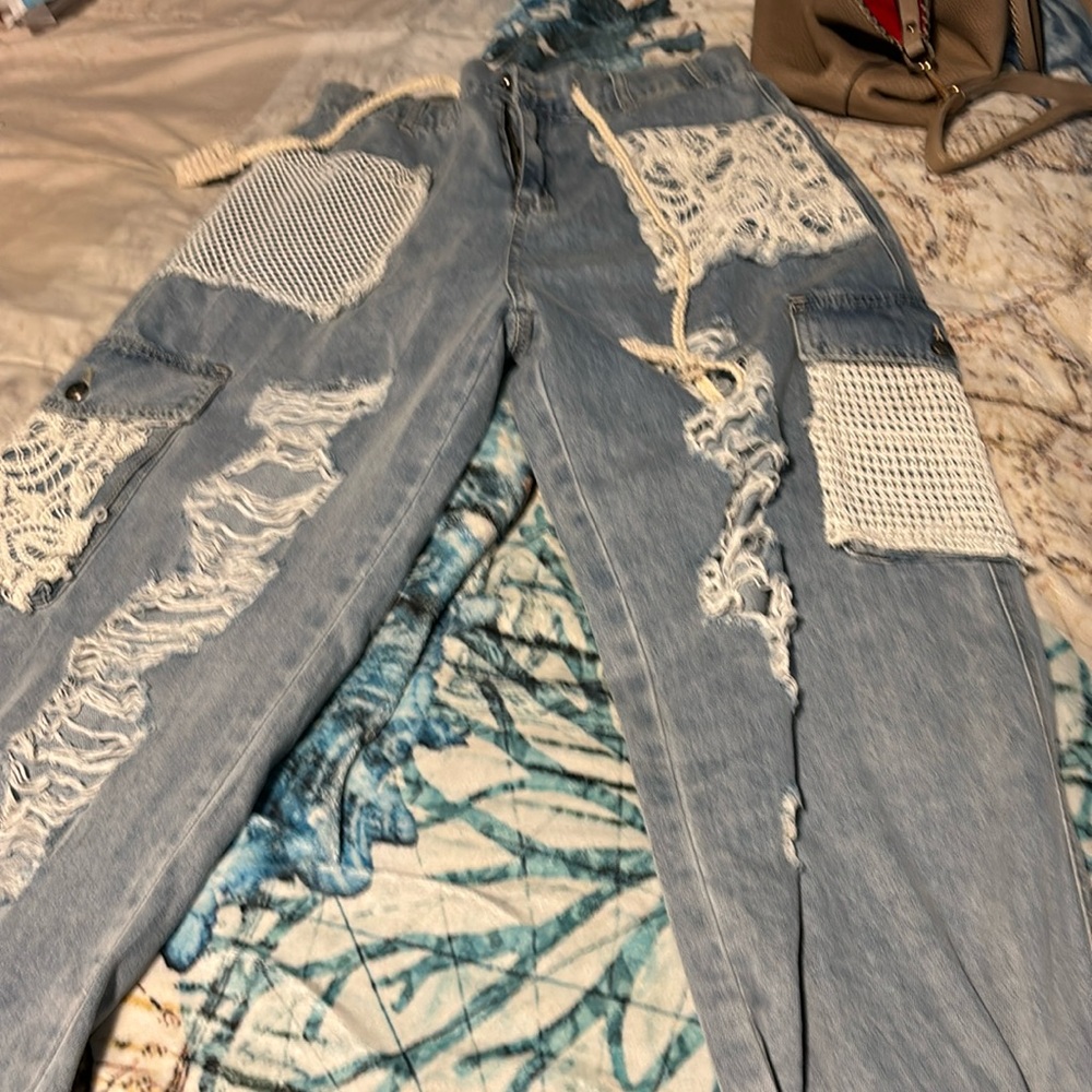 jeans jogger size medium brand is pol